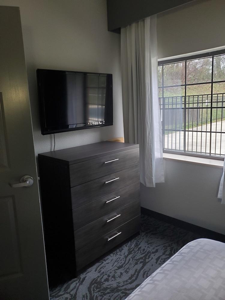 Candlewood Suites Knoxville Airport-Alcoa By Ihg Екстер'єр фото